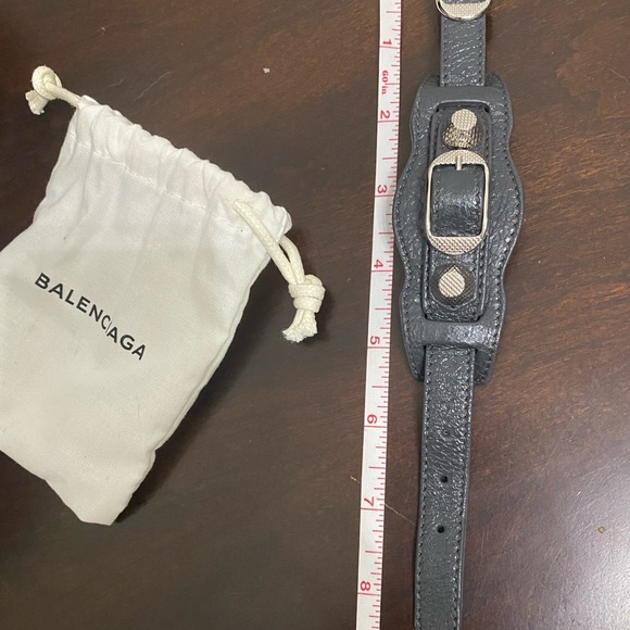 Balenciaga Gray Leather Arena Giant Wrap Bracelet - Picture 8 of 9